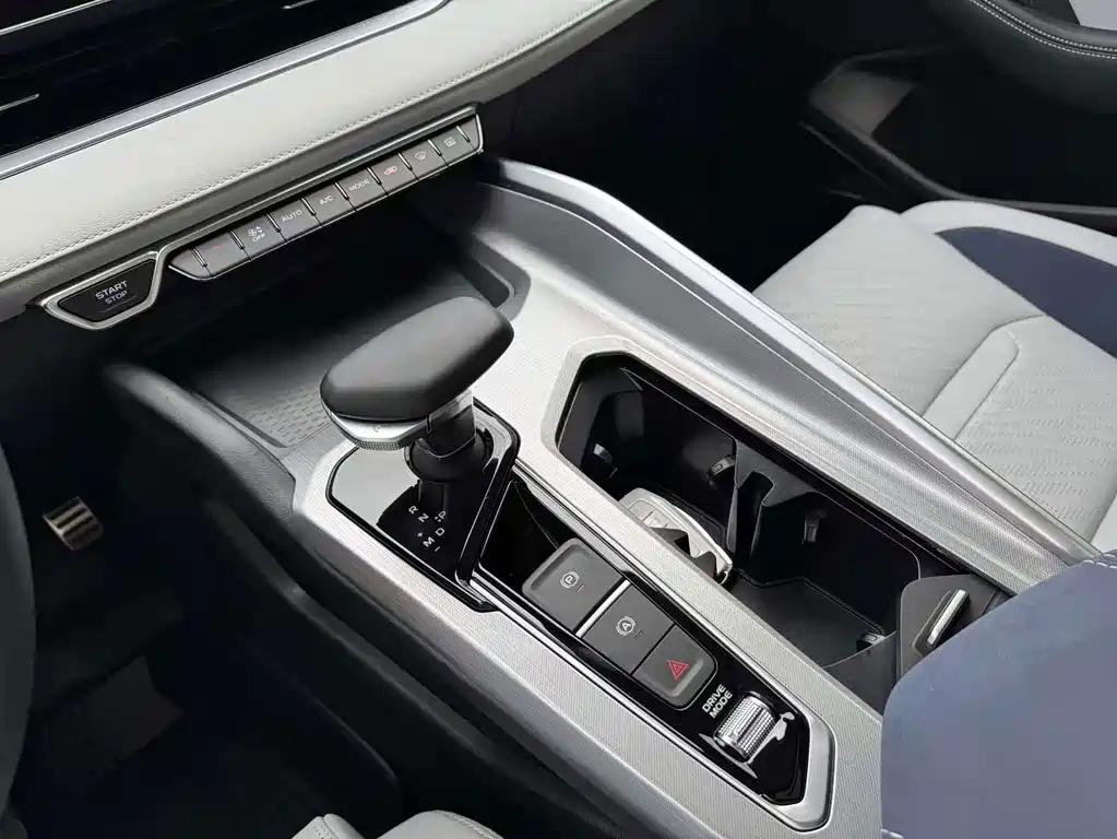 Geely Xingrui 2023 — фото 22