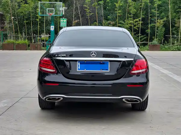 Mercedes-Benz E-Class 2017