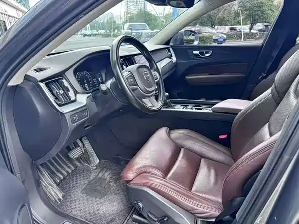 Volvo XC60 2018
