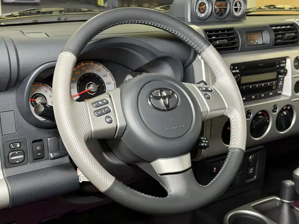 Toyota FJ Cruiser 2019 — фото 9