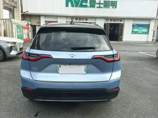 NIO ES8 2018