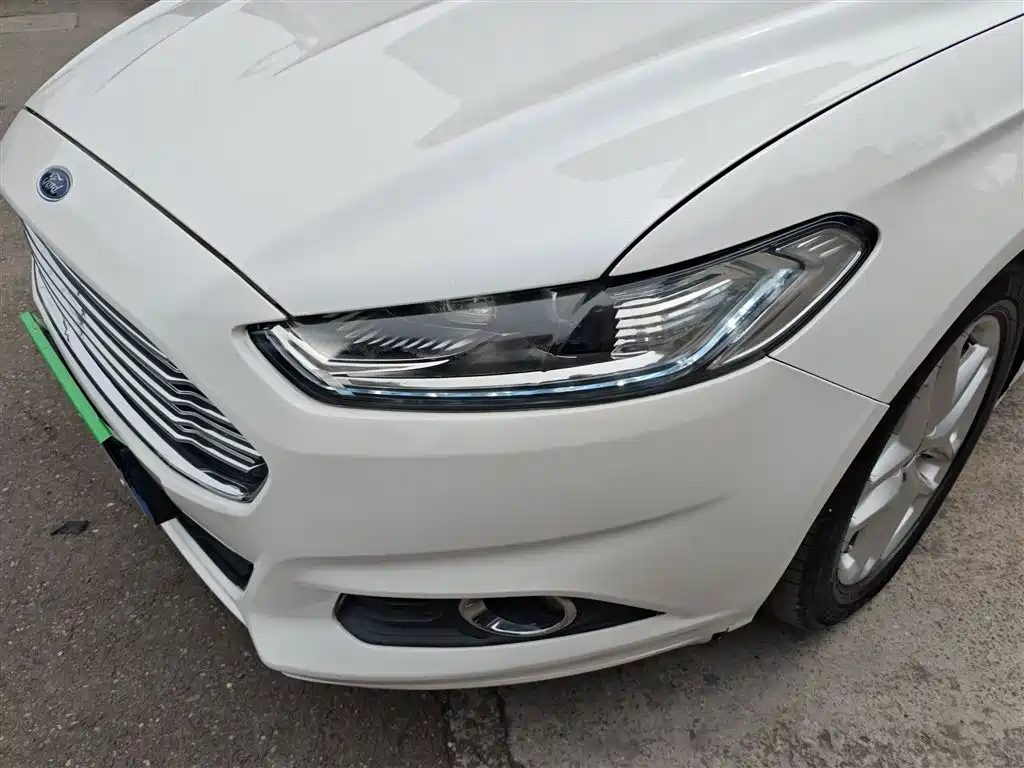 Ford Mondeo 2016 — фото 24