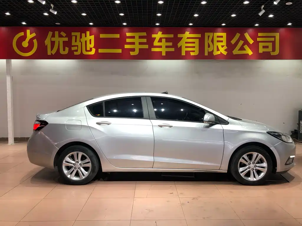 Chevrolet Cruze 2015 — фото 28