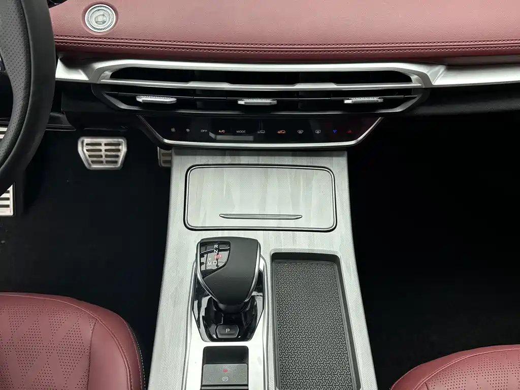 Jetour Jietu X70 PLUS 2023 — фото 16
