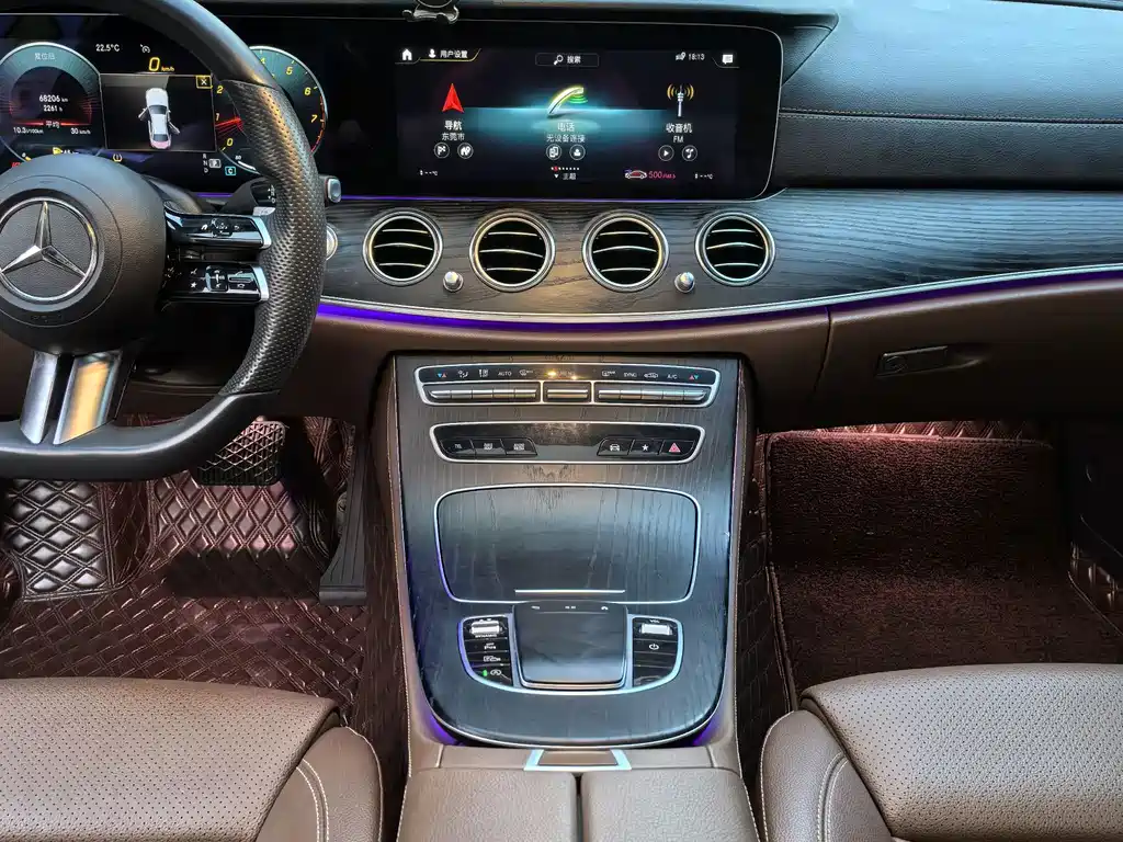 Mercedes-Benz E-Class 2022 — фото 11