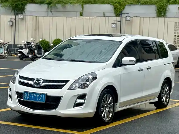 Mazda 8 2016