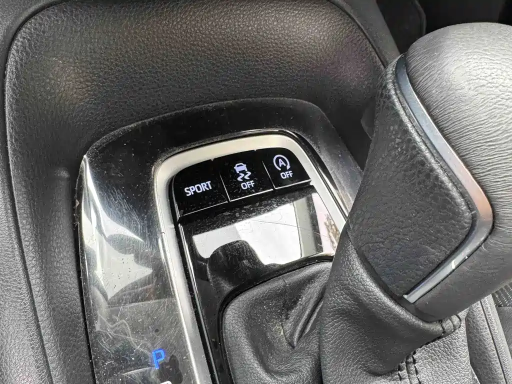 Toyota Corolla 2022 — фото 13