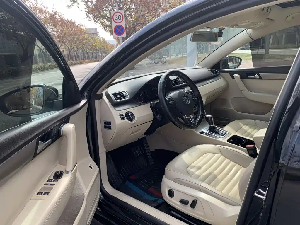 Volkswagen Magotan 2015