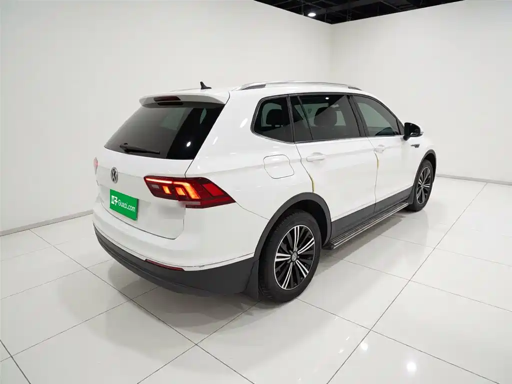 Volkswagen Tiguan L 2020 — фото 6