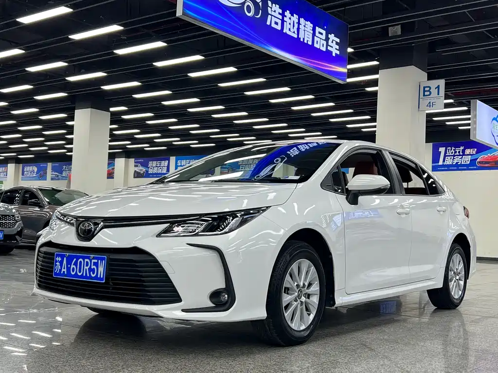 Toyota Corolla 2020 — фото 1