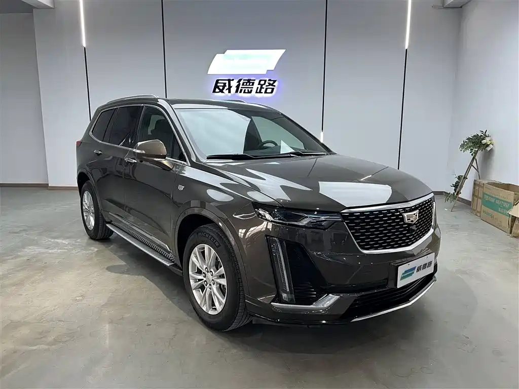 Cadillac XT6 2022 — фото 2