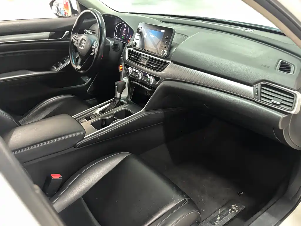 Honda Accord 2020 — фото 11