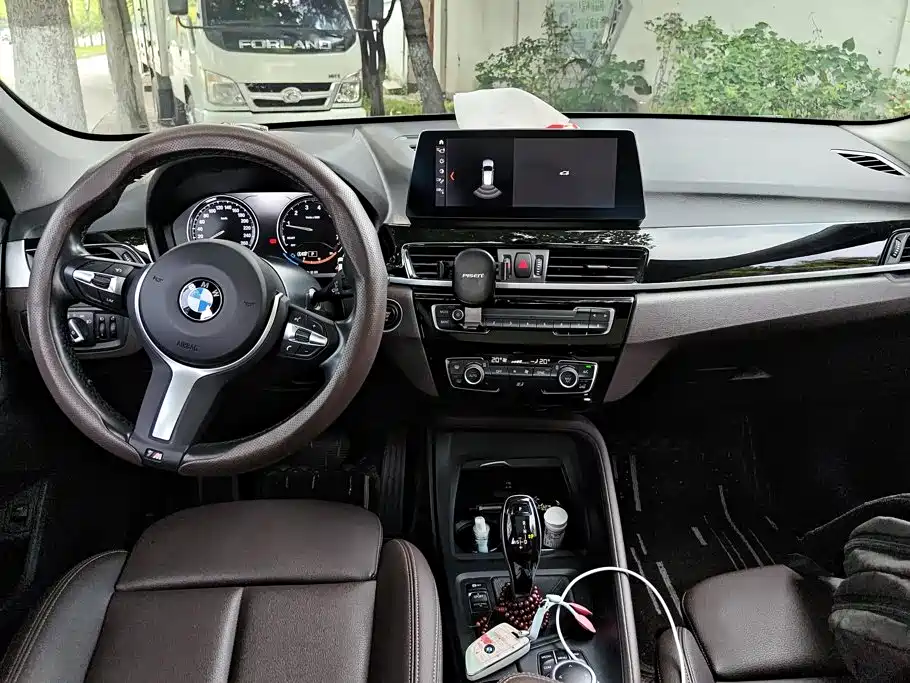 BMW X1 2022 — фото 12
