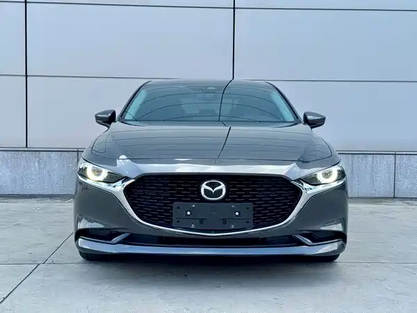 Mazda 3 Axela 2023