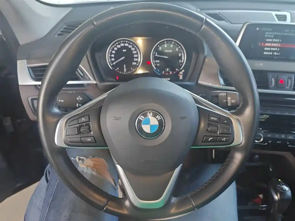BMW X1 2018 — фото 11