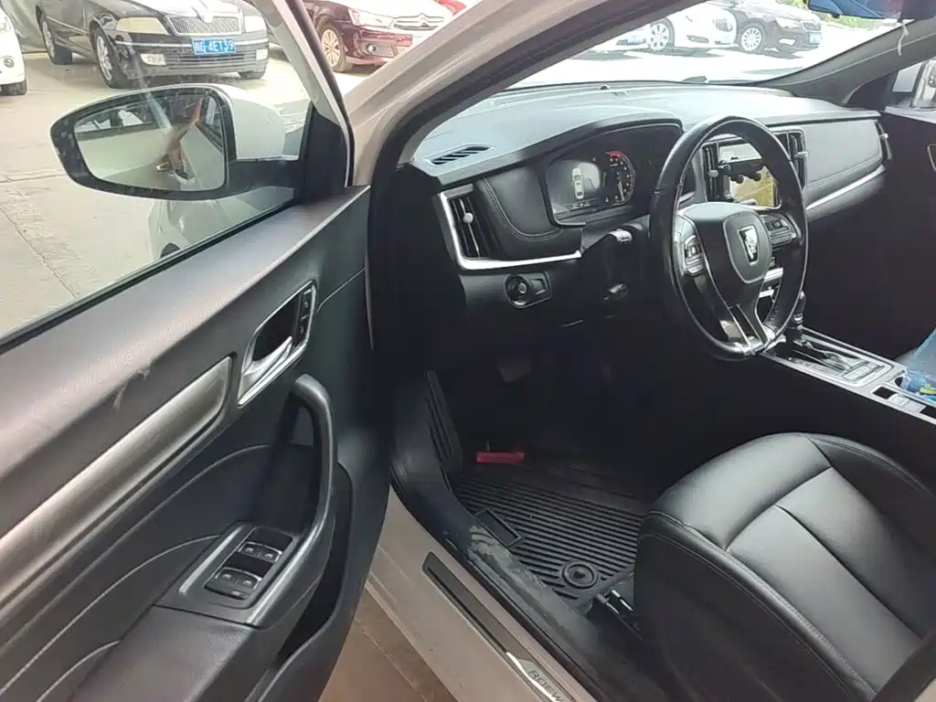 Roewe i6 Classic 2017 — фото 16