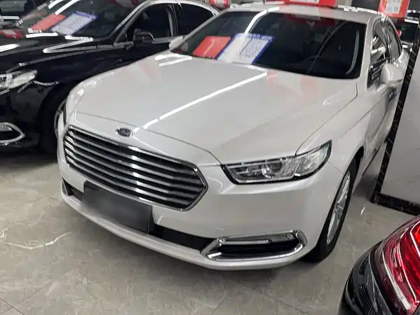 Ford Taurus 2016