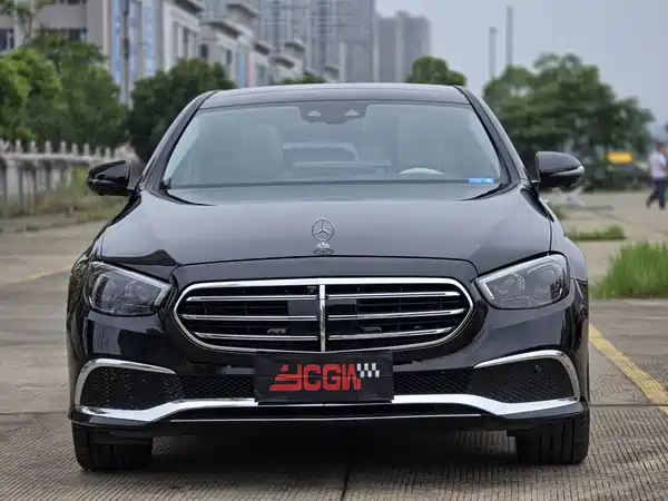 Mercedes-Benz E-Class 2021
