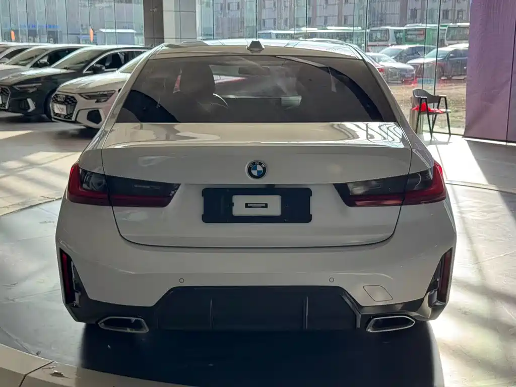 BMW 3 Series 2023