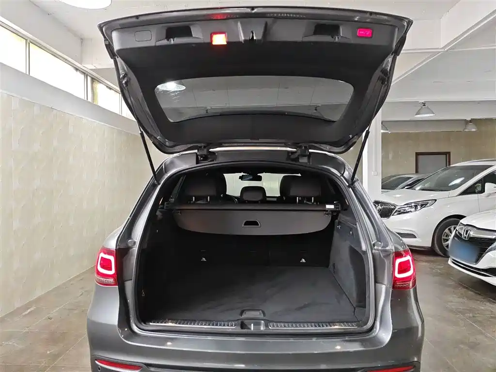 Mercedes-Benz GLC 2021 — фото 19