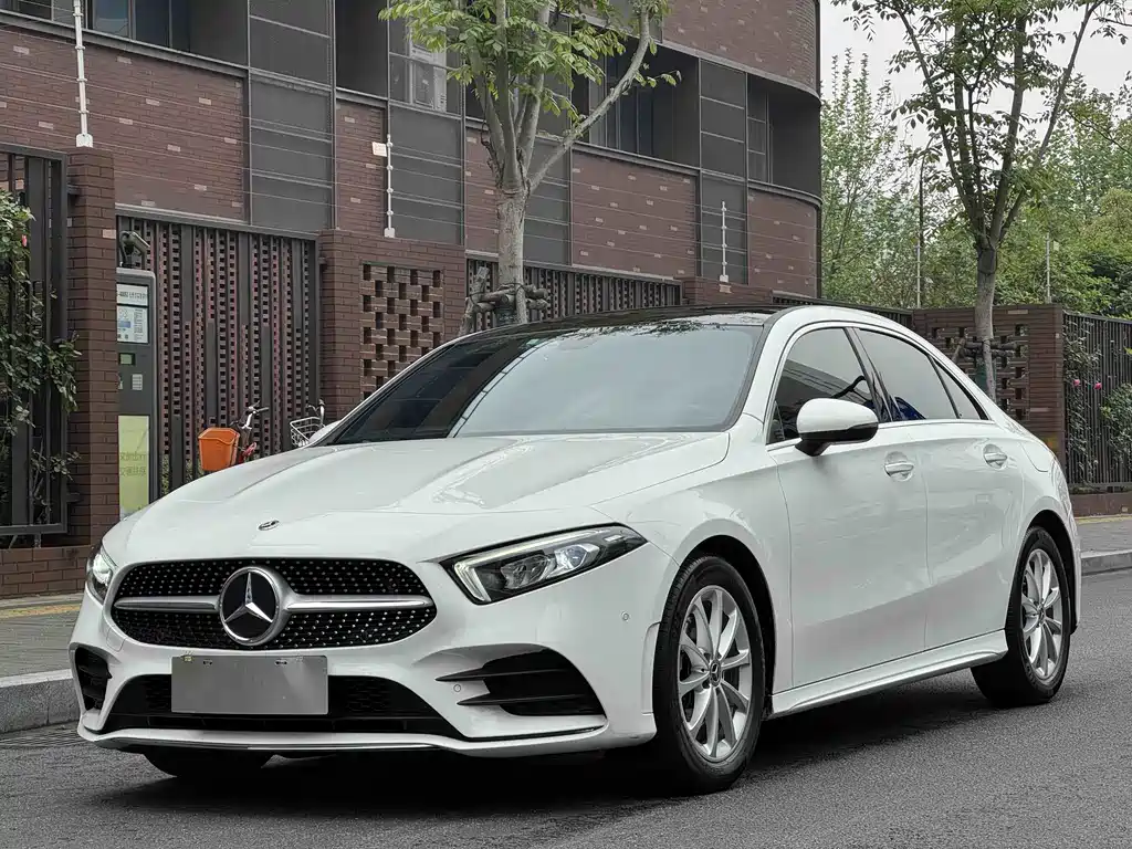 Mercedes-Benz A-Class 2021 — фото 1
