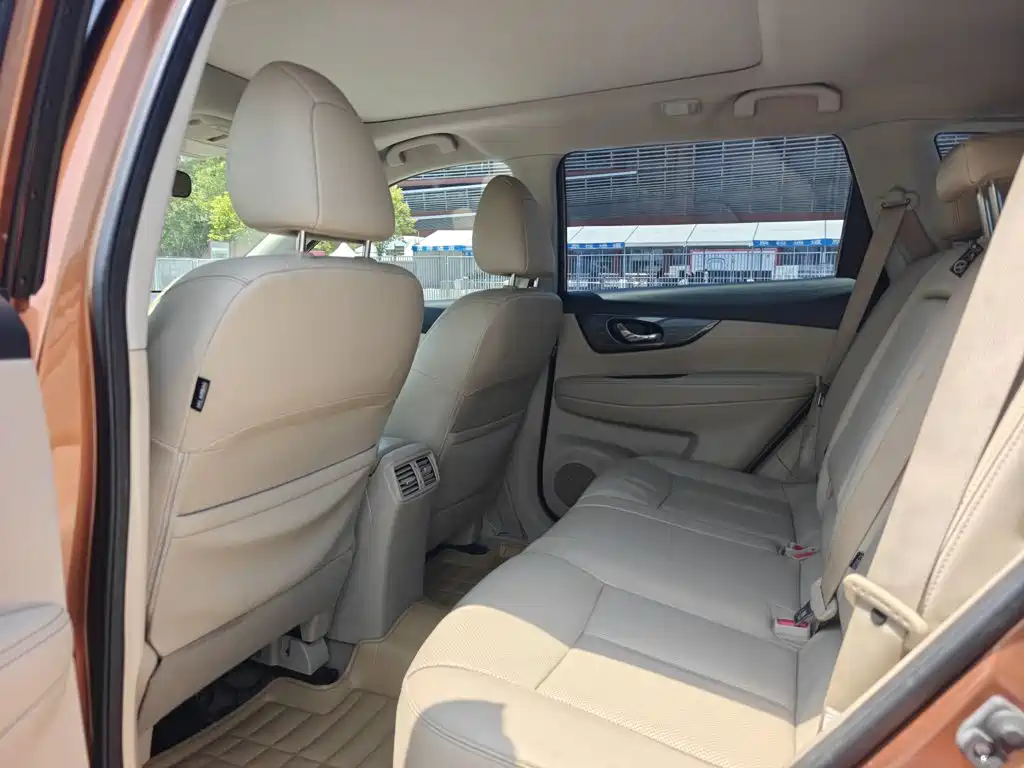 Nissan X-Trail 2015 — фото 19