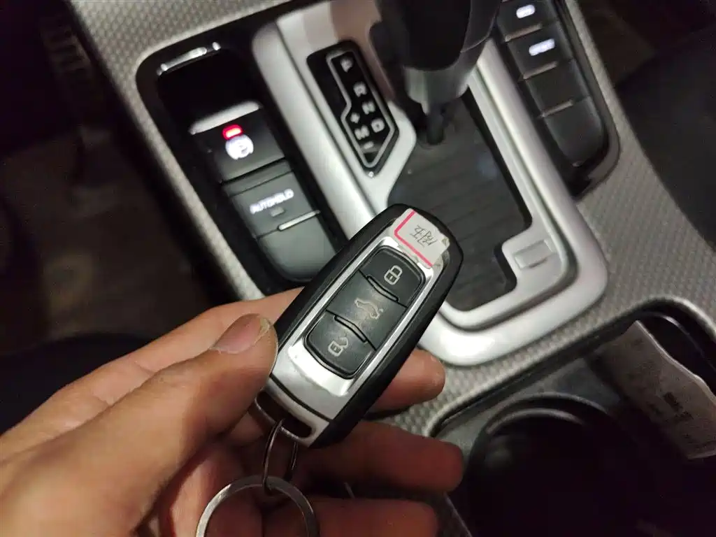 Geely Emgrand GS 2018 — фото 12