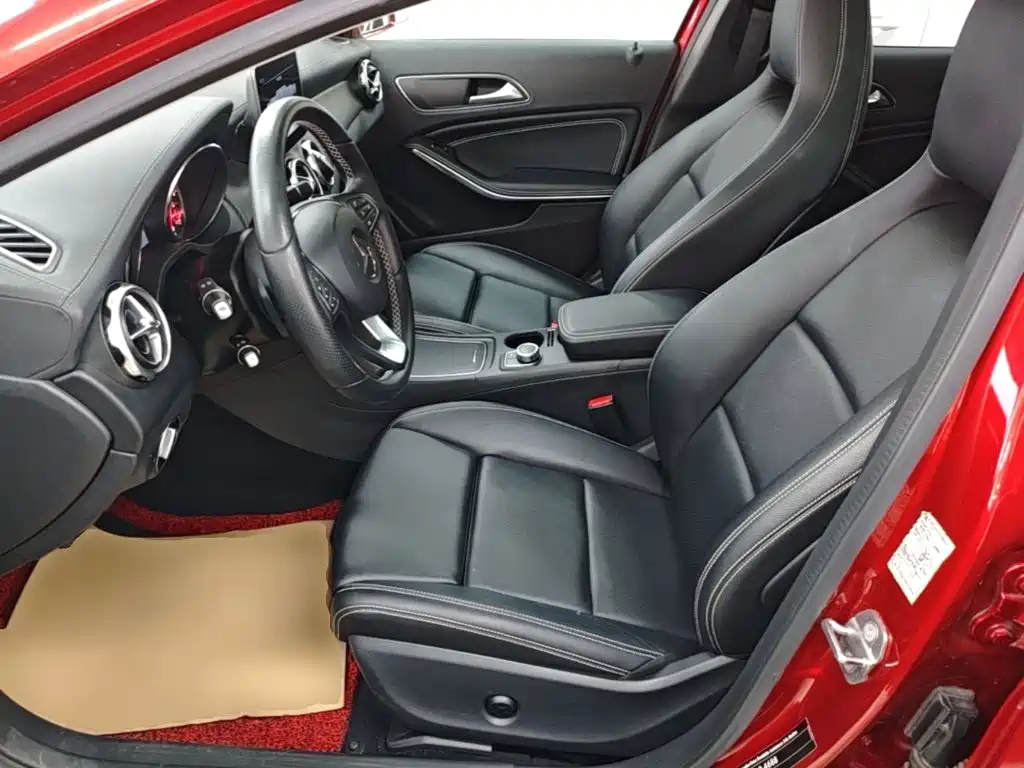 Mercedes-Benz GLA 2018 — фото 15