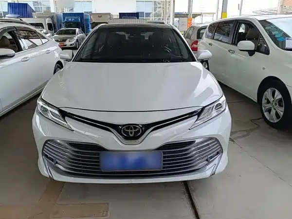 Toyota Camry 2019