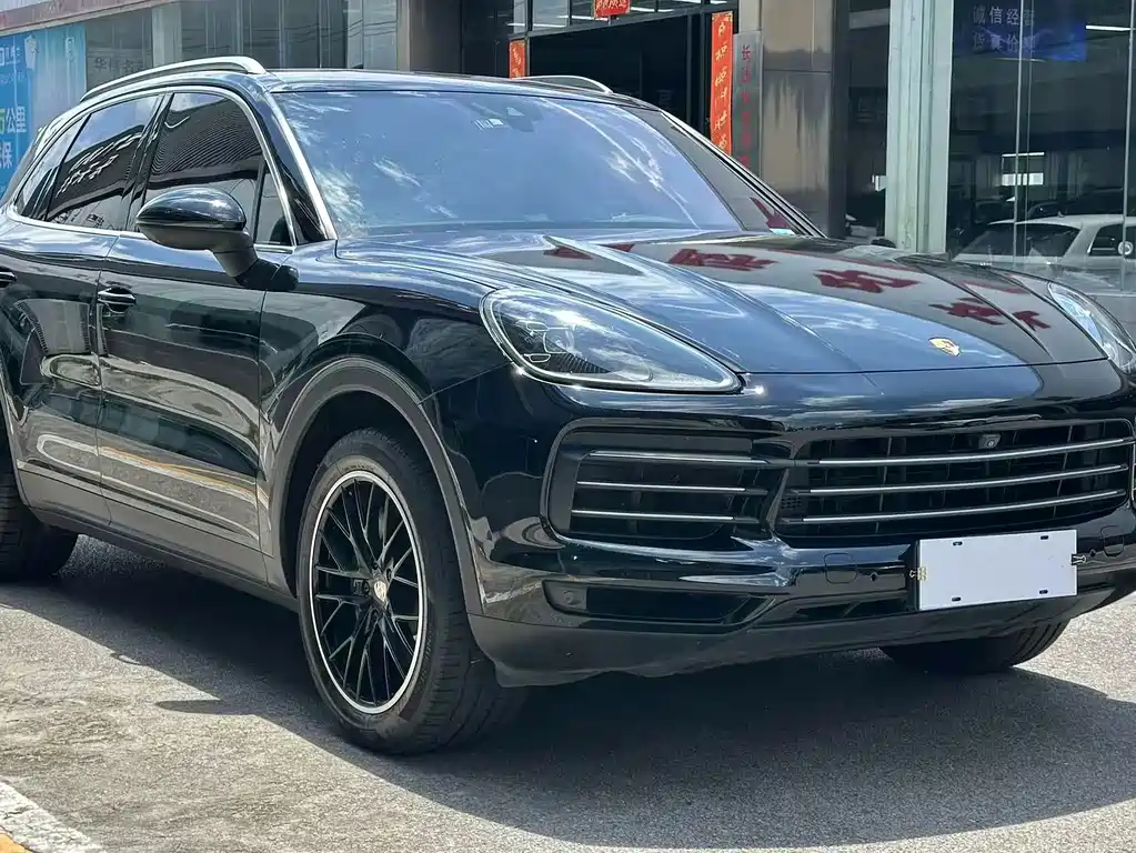 Porsche Cayenne 2019 — фото 3
