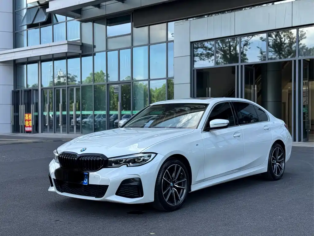 BMW 3 Series 2021