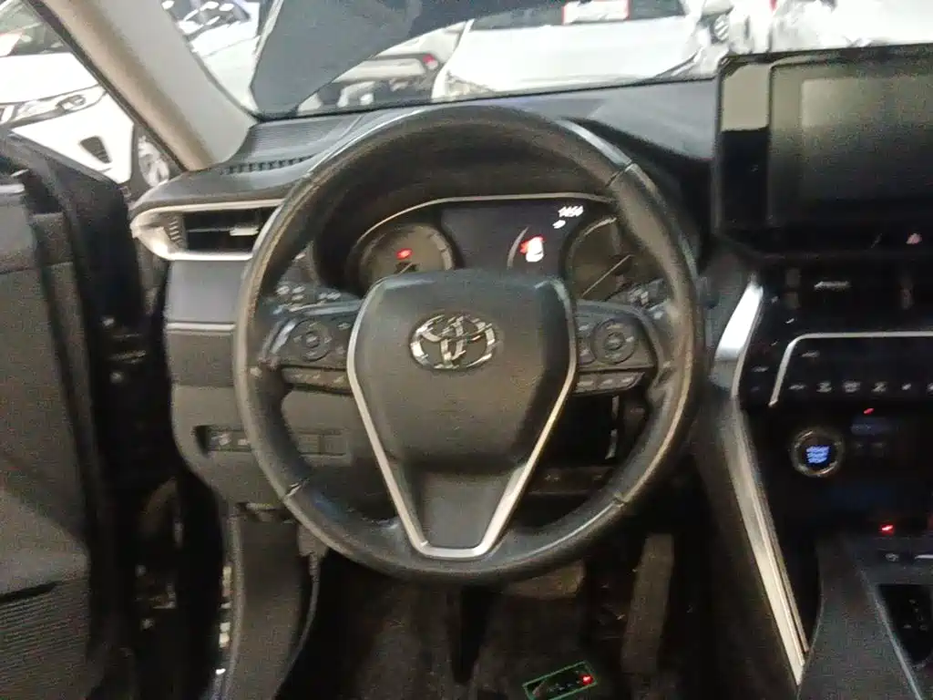 Toyota Harrier 2022 — фото 7