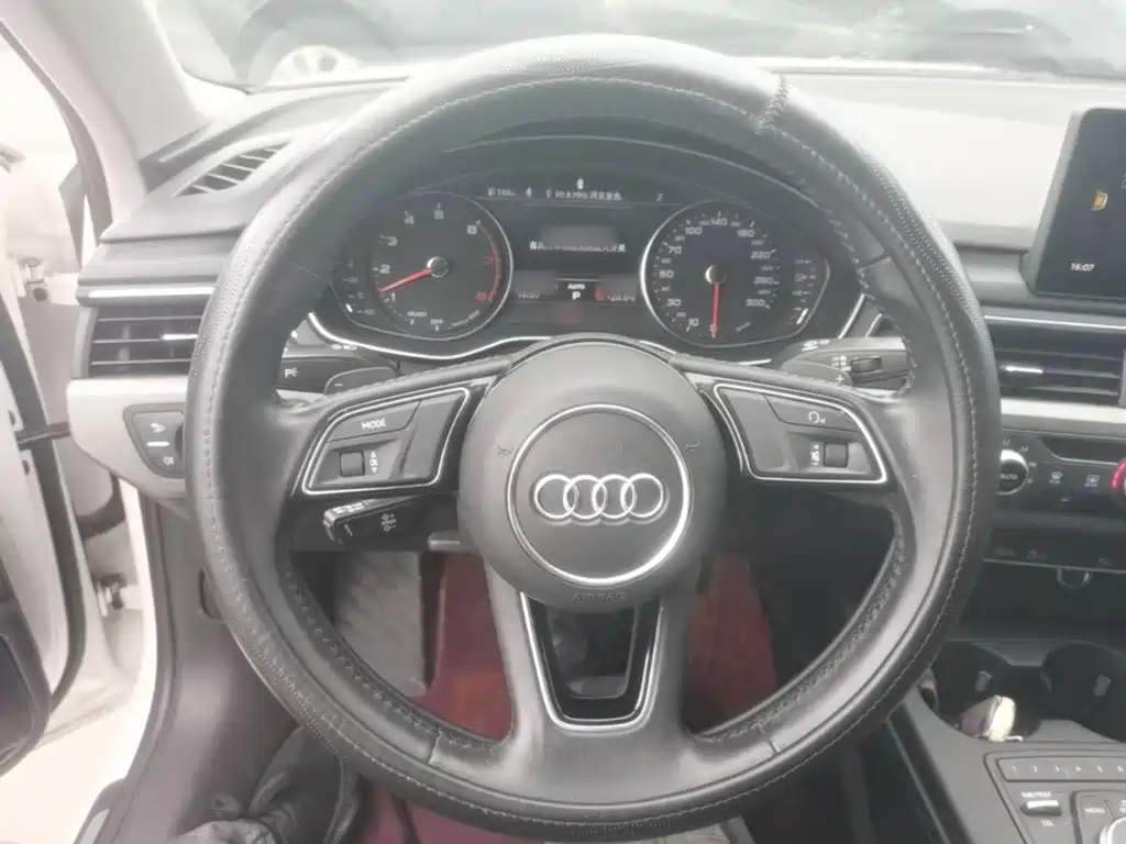 Audi A4L 2020 — фото 11