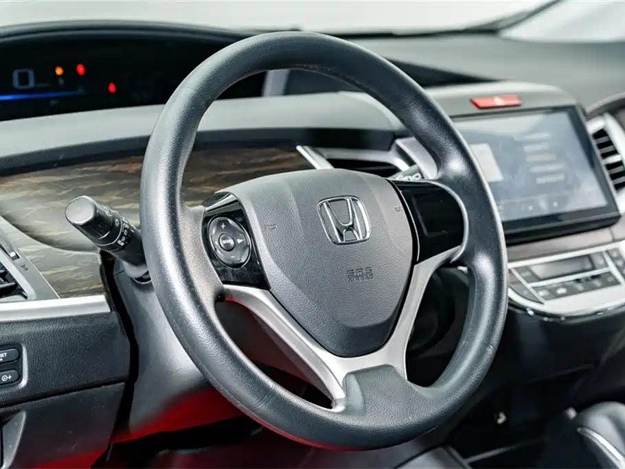 Honda Jade 2018 — фото 10