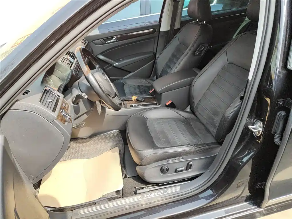 Volkswagen Passat 2015 — фото 15