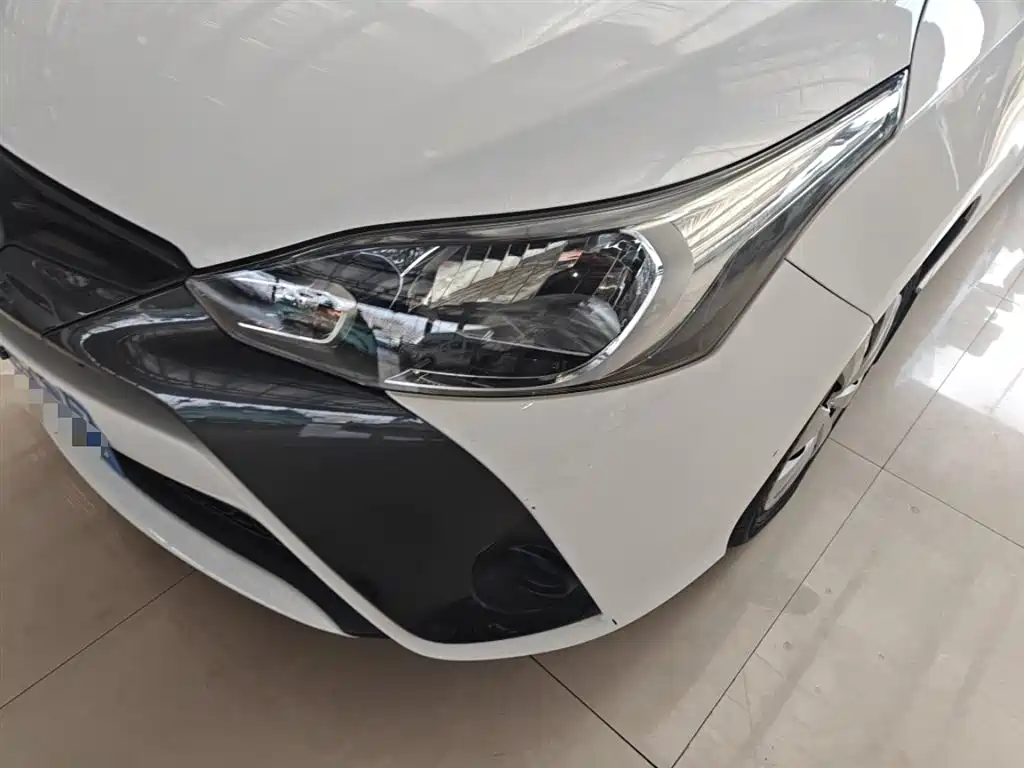 Toyota Yaris L 2020 — фото 24