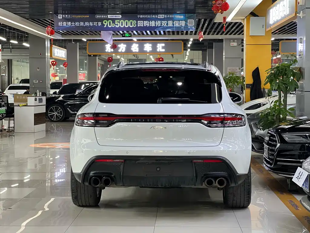 Porsche Macan 2022 — фото 19