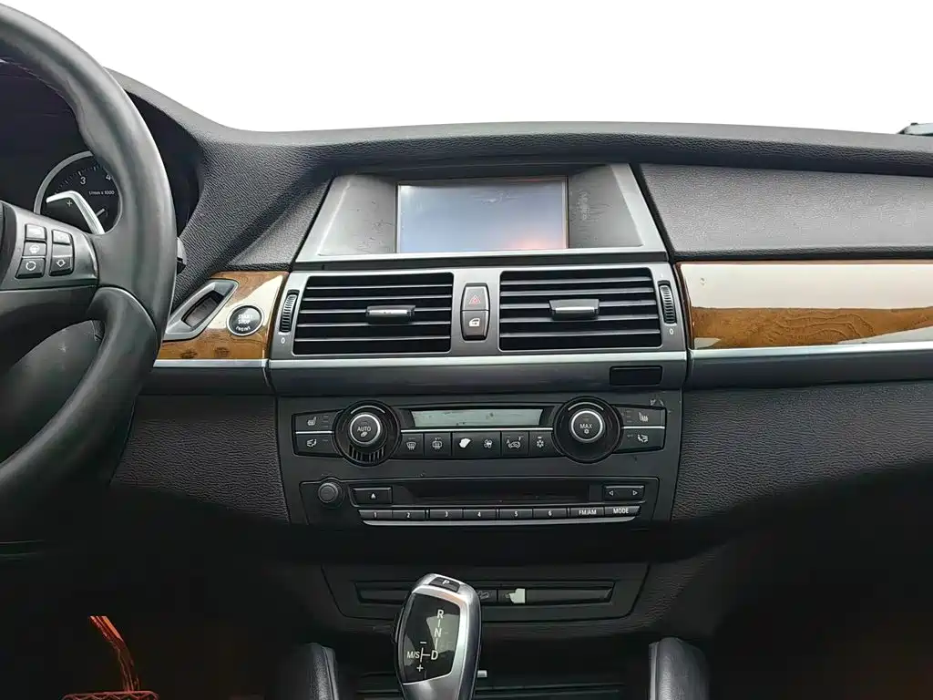 BMW X6 2013 — фото 21