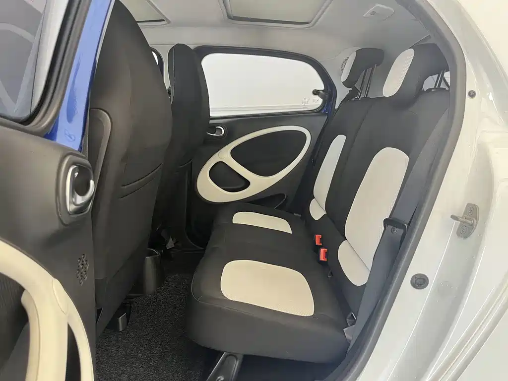 smart Forfour 2017 — фото 12