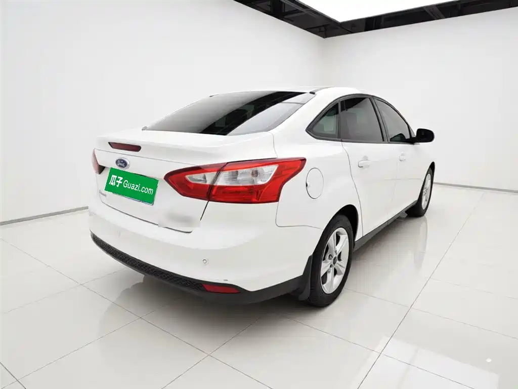 Ford Focus 2015 — фото 5