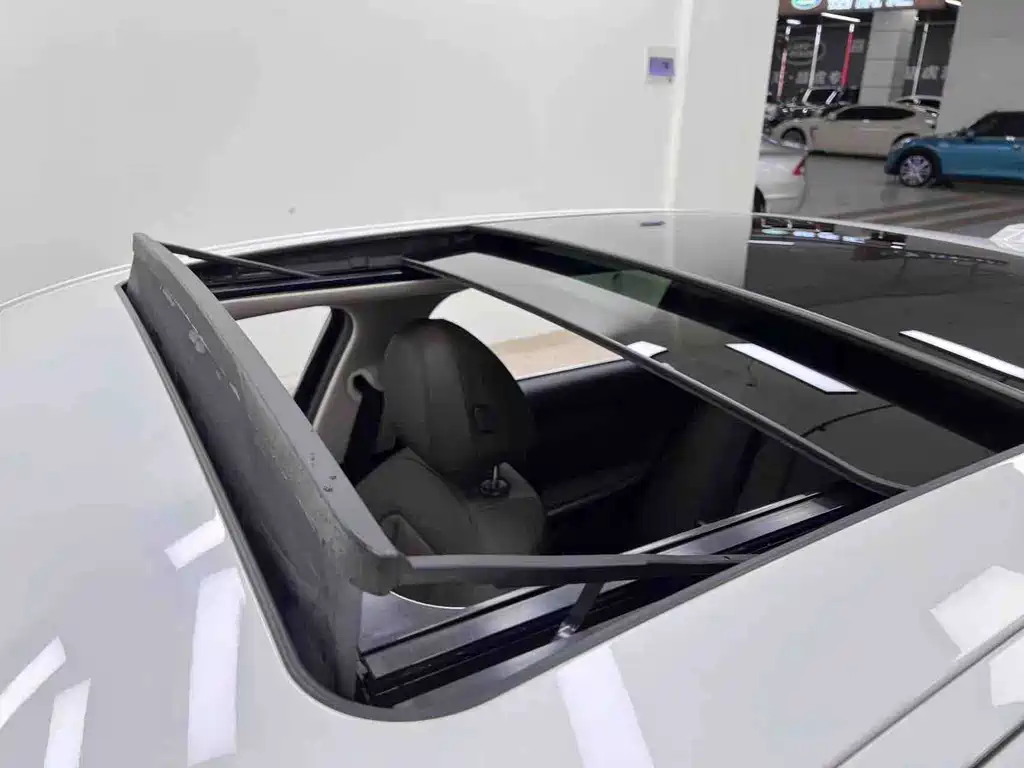 BMW 3 Series 2023 — фото 17