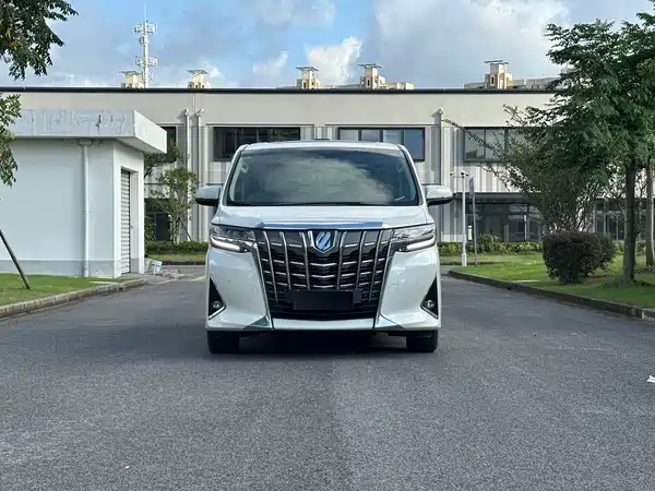 Toyota Alphard 2021