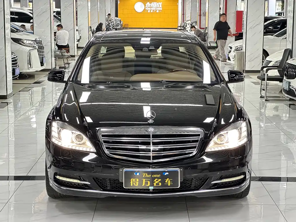 Mercedes-Benz S-Class 2010 — фото 2