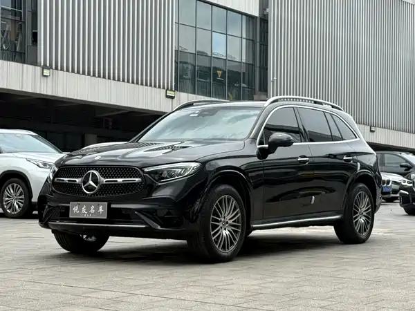 Mercedes-Benz GLC 2025