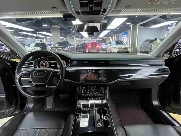 Audi A8 2024