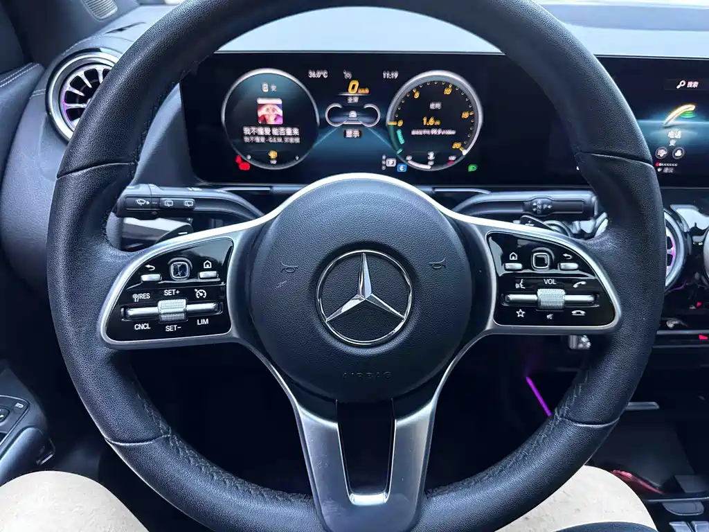 Mercedes-Benz GLA 2021 — фото 11