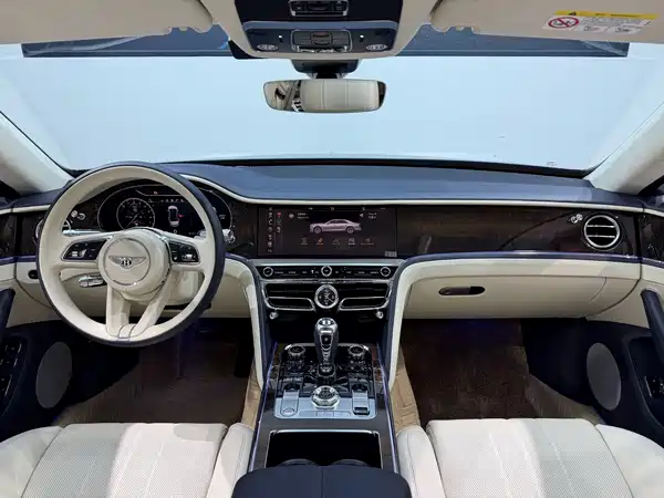 Bentley Flying Spur Plug-In Hybrid 2022