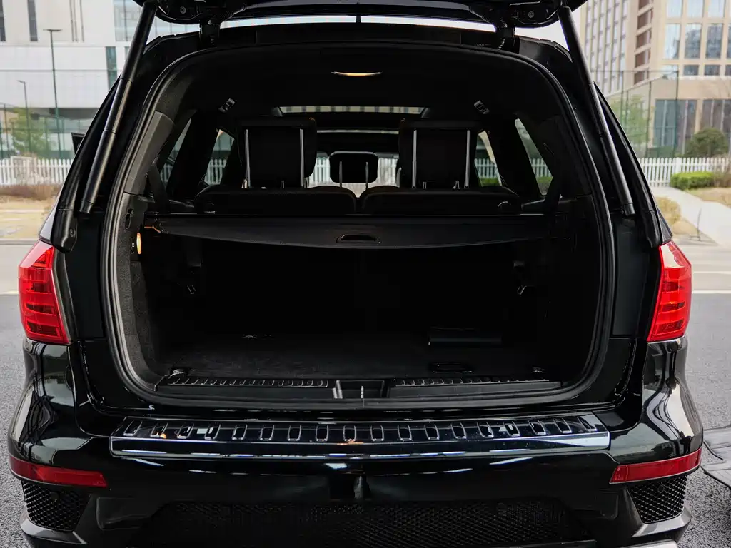 Mercedes-Benz GL-Class AMG 2015 — фото 10