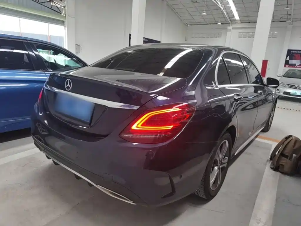 Mercedes-Benz C-Class 2020