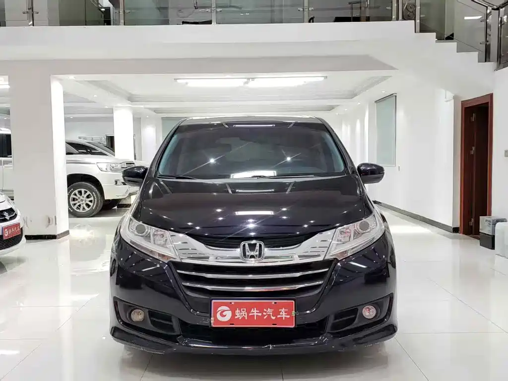 Honda Odyssey 2016 — фото 2